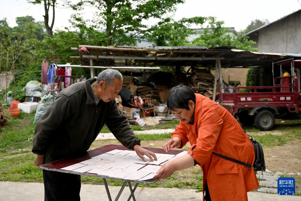 安徽岳西:六旬收废品老人储德素的慈善人生(图3)