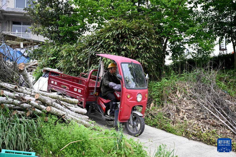 安徽岳西:六旬收废品老人储德素的慈善人生(图5)