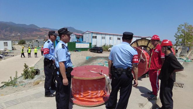 涉案金额30万元！西昌公安破获系列团伙盗窃电缆线案(图1)