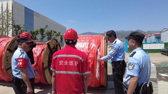 涉案金额30万元！西昌公安破获系列团伙盗窃电缆线案(图3)