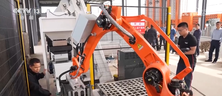 构建“回收—拆解—再生—利用”产业链再生资源深加工产业集群加速形成(图3)