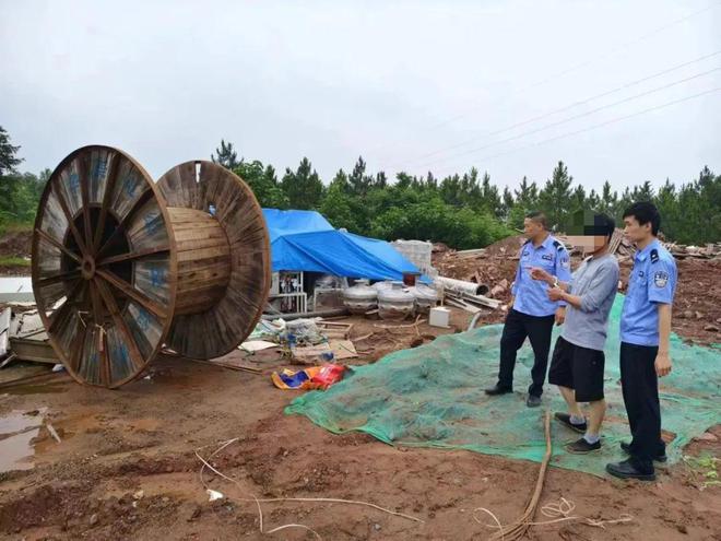 百日攻坚盗窃电缆线余斤！衡阳县一工地务工人员被抓！(图1)