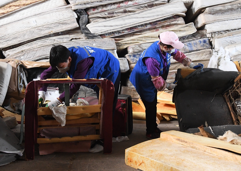 北京：探访海淀区再生资源回收分拣加工中心(图2)