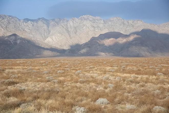 贺兰山煤层燃烧300多年大火为何至今无法扑灭？浪费了多少资源(图5)