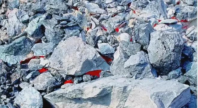 贺兰山煤层燃烧300多年大火为何至今无法扑灭？浪费了多少资源(图6)