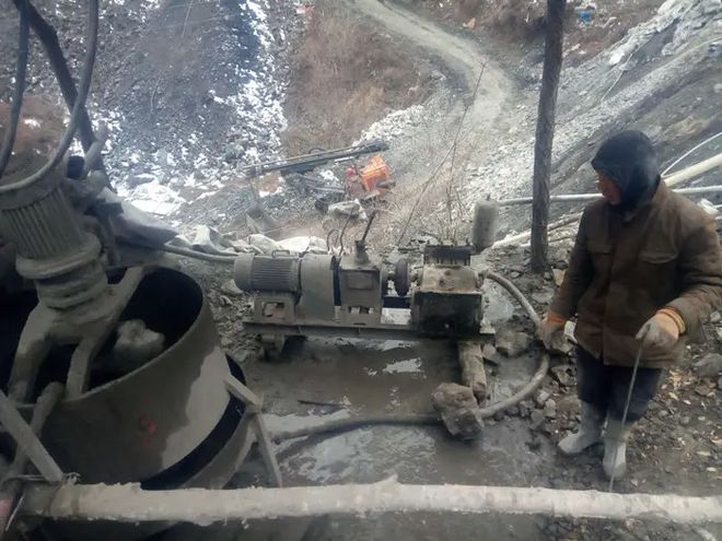 贺兰山煤层燃烧300多年大火为何至今无法扑灭？浪费了多少资源(图9)