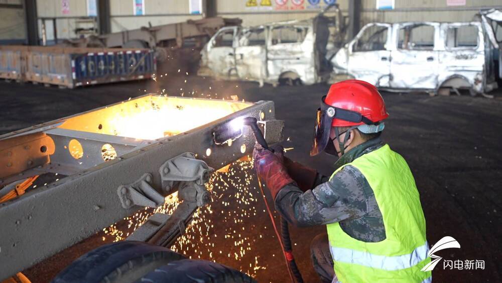 24小时即可拆解一辆车！山东报废机动车回收拆解企业达150家(图2)