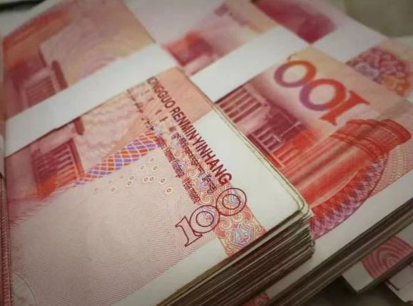 拾荒老人银行存钱工作人员却将320元错输成了32万元银行被告(图3)