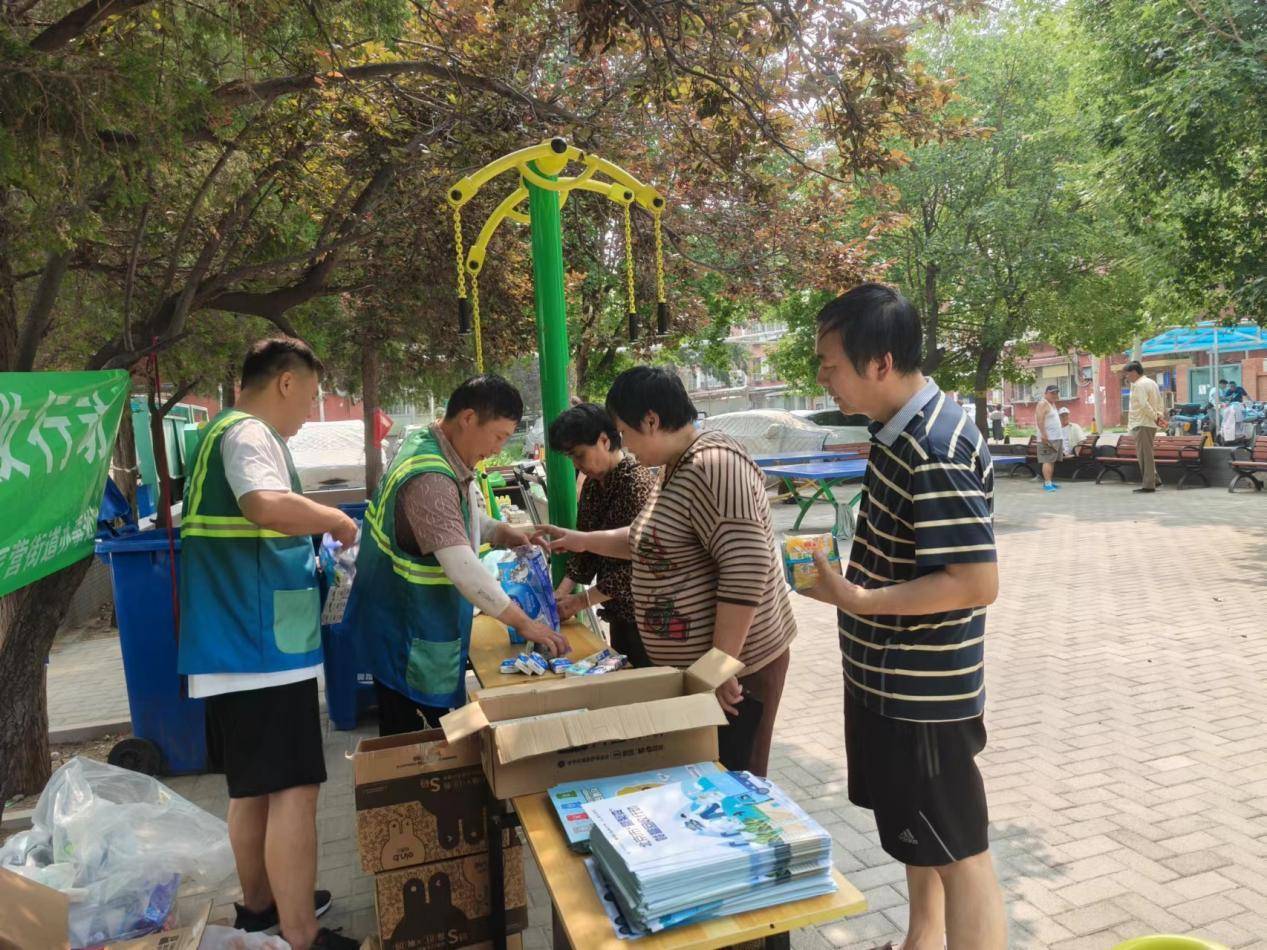 小餐盒大能量东铁匠营街道木樨园第二社区绿色回收进行时(图3)