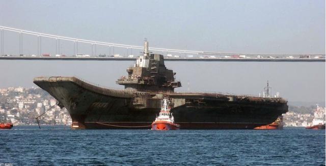 英国宁愿拆解航母卖废铁也不肯卖给中国如今有困难又来相求？(图4)