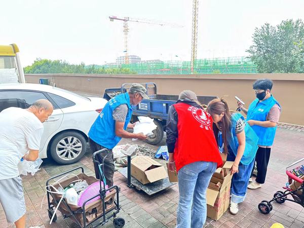 北塘街道欣康苑社区：旧物“新”旅程(图2)