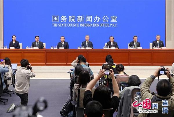 中国发布丨定额补贴、上门回收！中国将这样推动大规模设备更新和消费品以旧换新(图1)