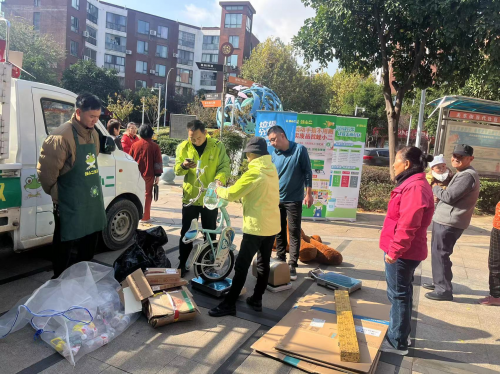 大学生收废品再生资源事业加入生力军！(图2)