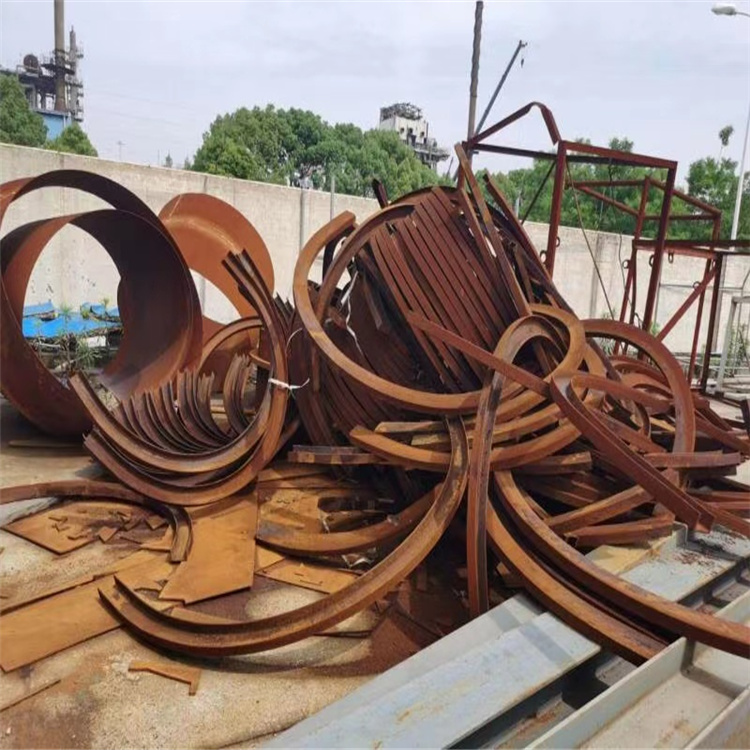 废旧光伏板回收处理设备推动光伏产业绿色发展(图1)