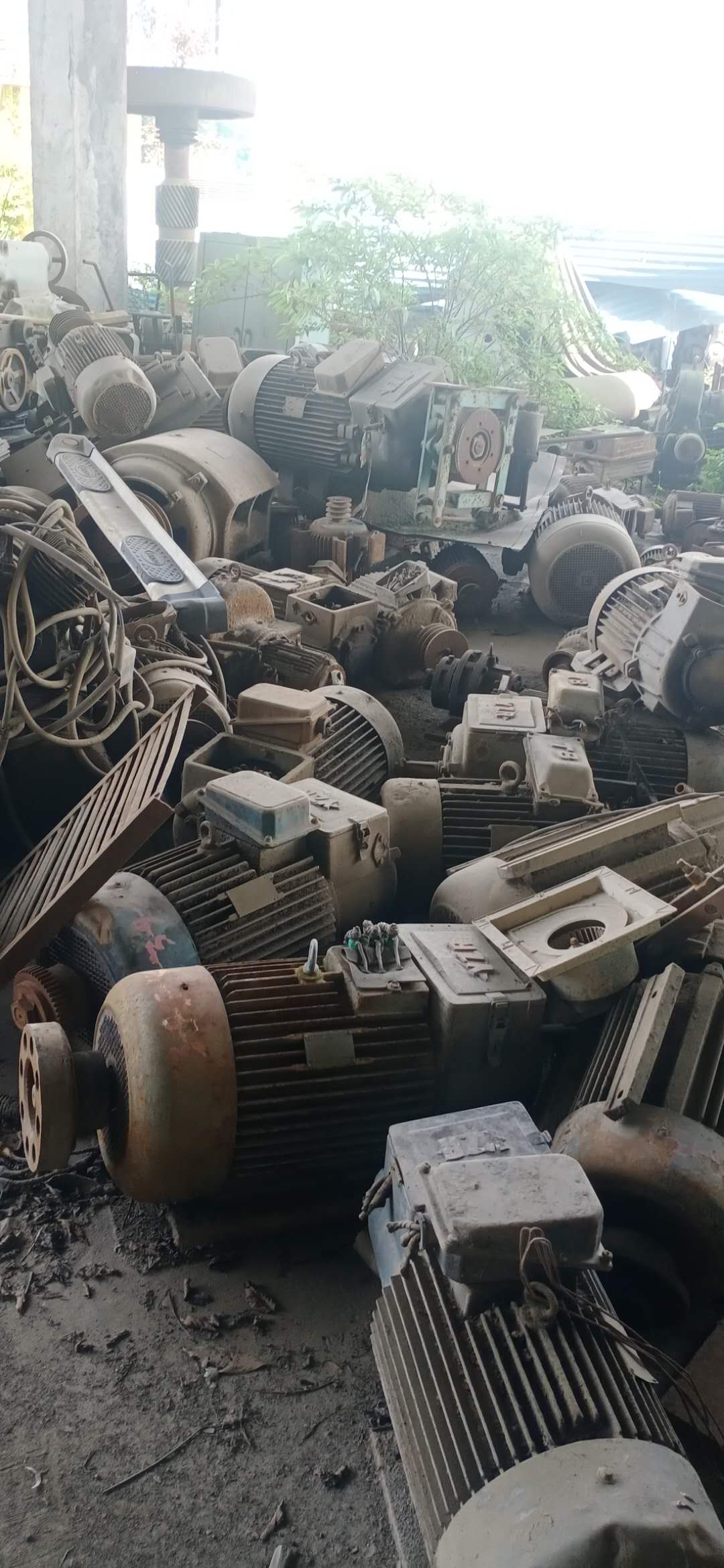 2024年大规模设备更新和消费品以旧换新工作成效显著！废钢铁等回收利用超4亿吨同比增长72%(图1)