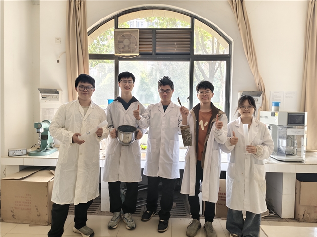 零碳泥变——云南大学固源科技团队使废弃渣土低碳焕新生(图2)