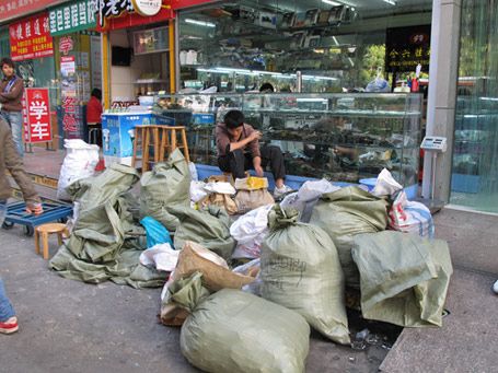 叹为观止！记录华强北回收手机全过程(图3)