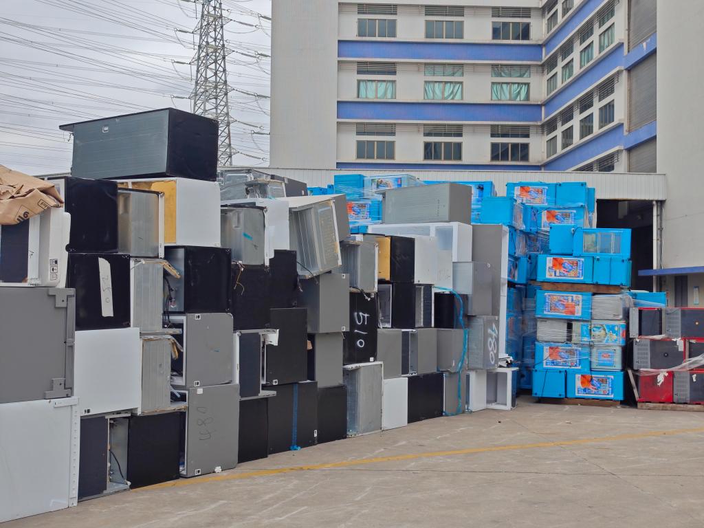 “买新易、扔旧难”逐渐成为过去时——打通废旧家具家电回收堵点观察(图1)