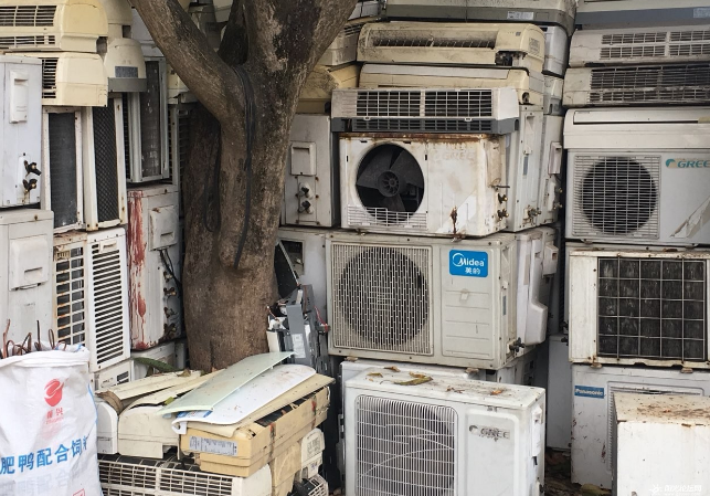 春晚小品《你准喜欢》玩梗“旧的呢”玩一半转转 App 发文称对不起大家没钱上春晚(图1)