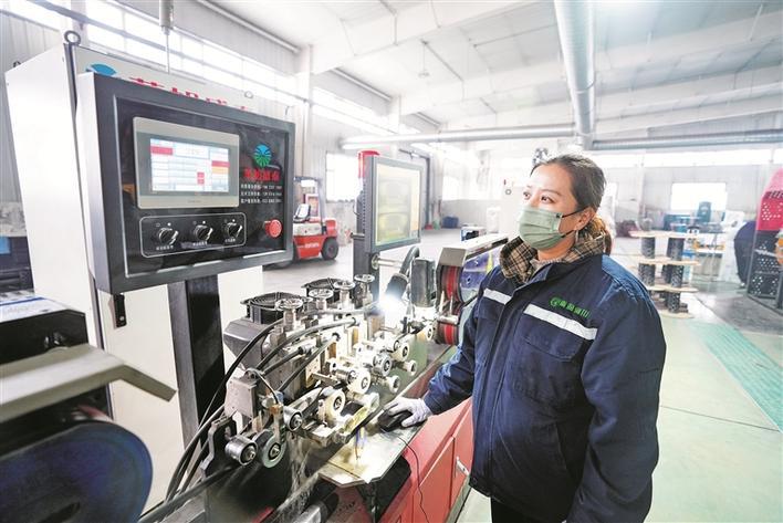 “点废成金”绘绿卷(图4)